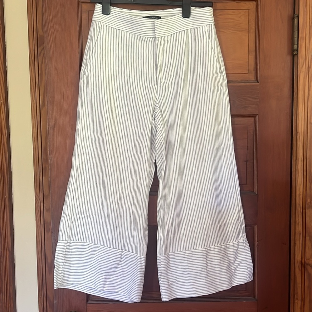 Banana Republic cropped wide leg linen and cotton pants